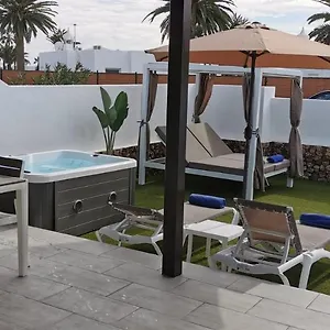 villas-new-lanzasuites-plus.in-canary-islands.com/