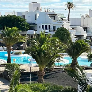 apartamento-jameos-los-molinos-costa-teguise-lanzarote.in-canary-islands.com/