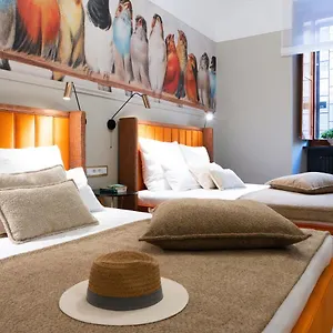 Apartment Center, Rome
